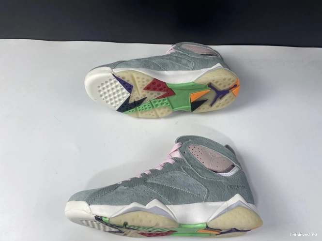 Retro Grey Neutral Air Jordan CT8528-002 7 0702
